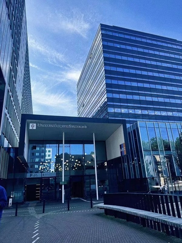 1728885521898308.jpg 2.jpg